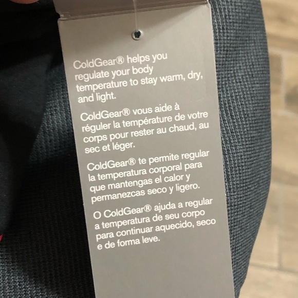 Girl’s Under Armour hooded jacket - Picture 6 of 7